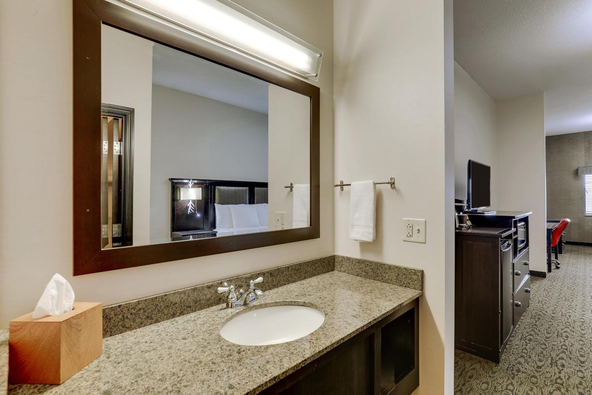 Stoney Creek Hotel Kansas City - Independence Exterior photo